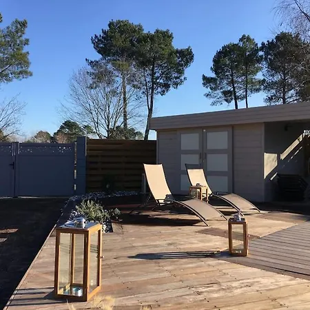 Landaise De Charme Avec Piscine Chauffee