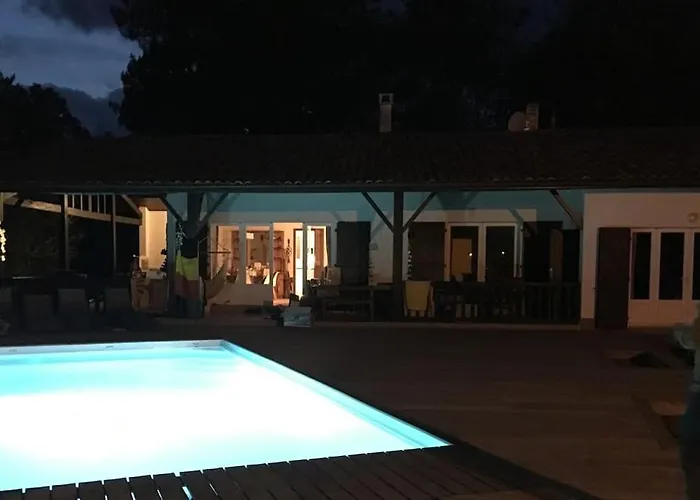 Landaise De Charme Avec Piscine Chauffee بيت للعطل فيل سانت غيرونز